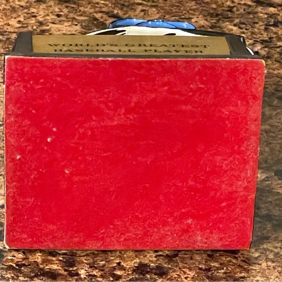 Vintage 1970s Aviva Peanuts Snoopy Trophy Greatest Baseball Player Collectible - Picture 7 of 7